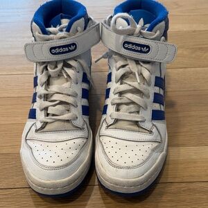 Adidas hightop Sneakers - White and Blue